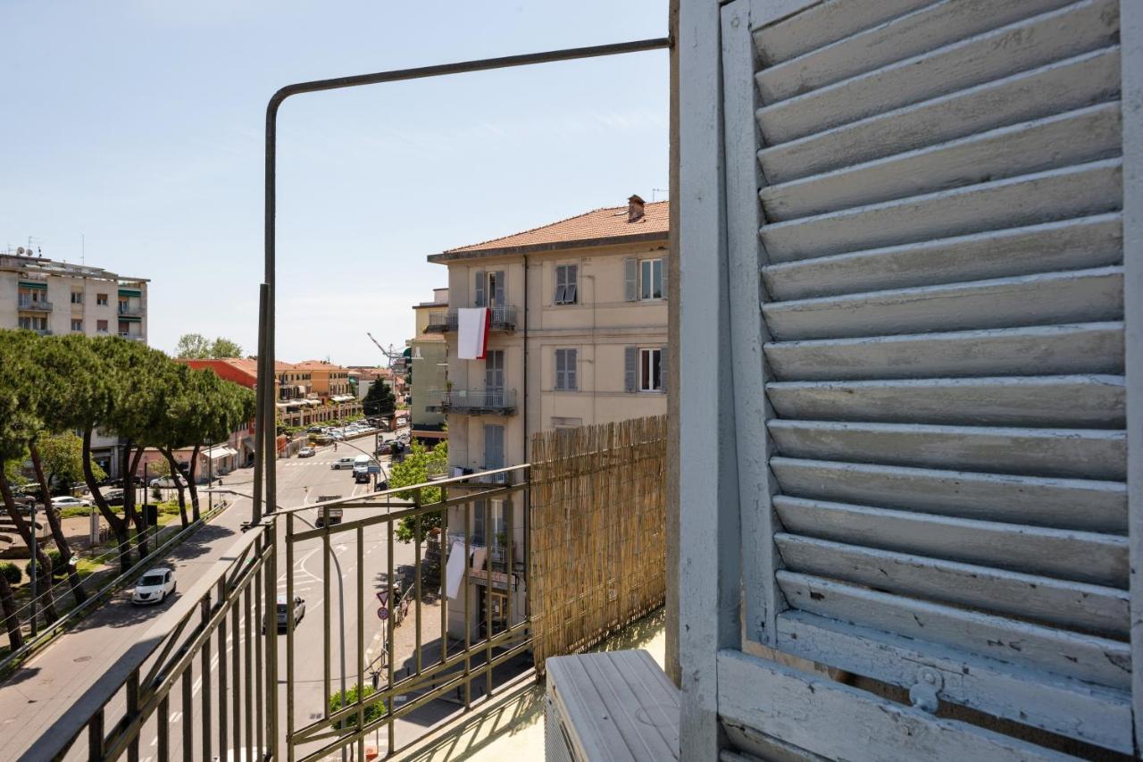 Piazza Concordia Apartment With Balcony La Spezia Exterior foto